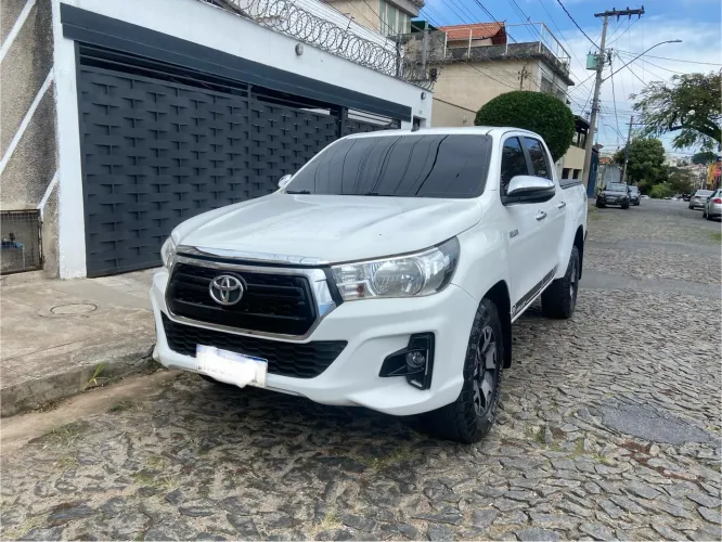 Toyota Hilux CD 4X4 2.8 Diesel Mec. 2020