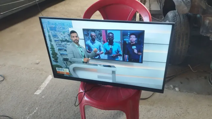 Tv LG no plástico 32'polegadas quase sem uso