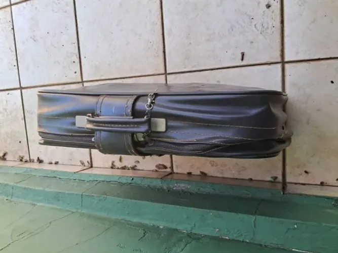 Sansonite 1 Malas preta antiga Ótimo Estado Marrom Lisa