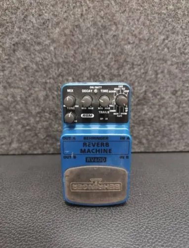 Pedal Behringer RV600 Reverb Machine