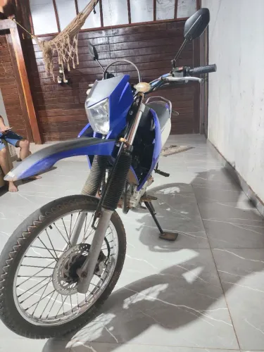 Lander XTZ 250 2017/2018 Em dias