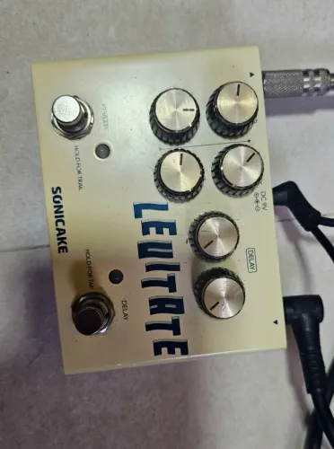 Levitate delay e reverb