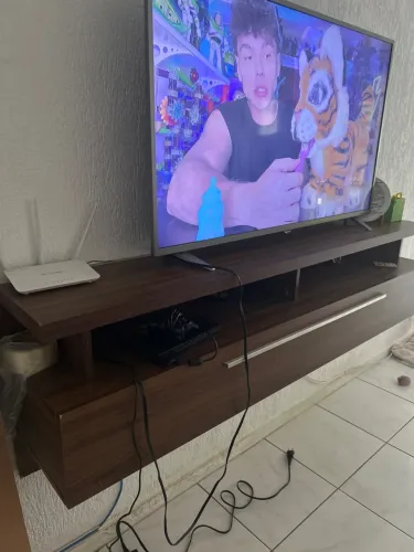 Rack de TV com Gaveta