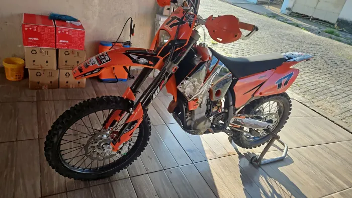 VENDO OU TROCO POR MOTO DE TRILHA.