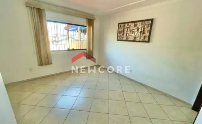 Casa em Rua dos Bambus - Vila Linda - Santo André/SP