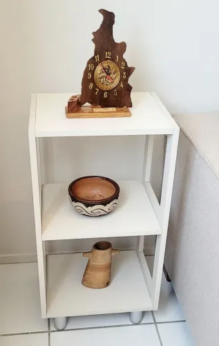 Mesinha de Canto em MDF Cinza. 