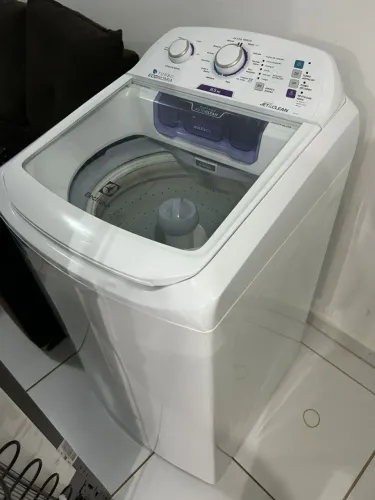 Máquina de Lavar Electrolux 8,5kg Jet&Clean e Filtro Fiapos