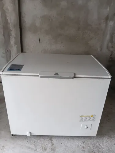 FREEZER HORIZONTAL- UMA TAMPA - ELECTROLUX