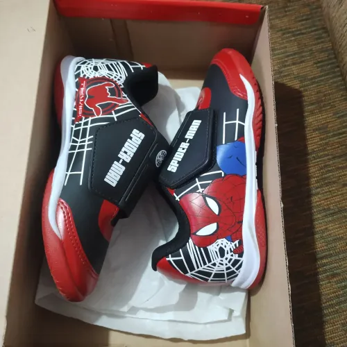 Tenis infantil novo