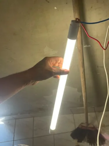 LOTE COM 7 LÂMPADAS TUBULARES LED BRILIA T8