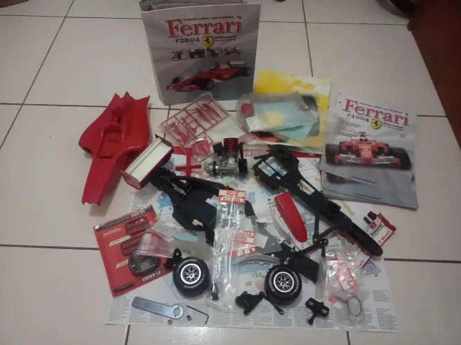 Ferrari RC F1 F2004 Kyosho planeta De Agostine 