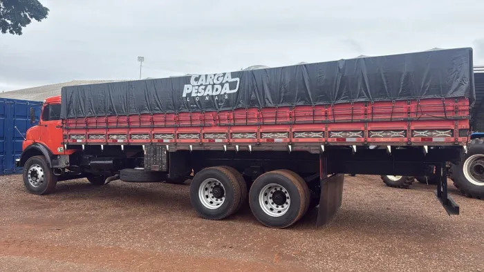 Carroceria graneleira 8,2 m