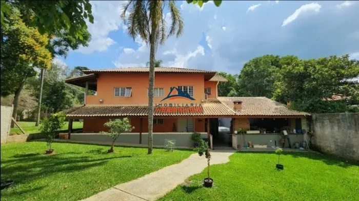 Venda de Casa em Condomínio de Luxo em Vargem Grande Paulista-SP, 3 Quartos, 2 Suítes, 2 S
