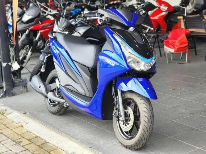 Yamaha Fluo 125 Híbrida 2026 com Apenas 200 Km