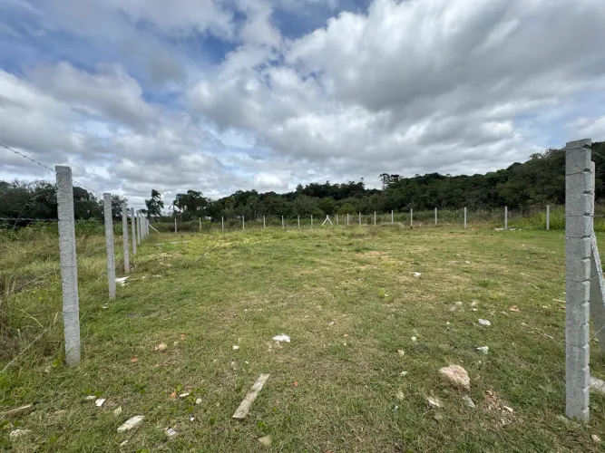 TERRENO NO GANCHINHO COM 533m2 (Contrato de compra e venda)