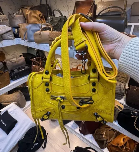 Bolsa rara couro legítimo amarelo modelo the city italiana Balenciaga 
