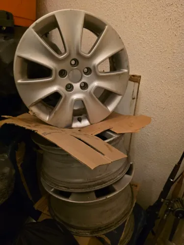 Vendo ou troco conjunto rodas 16 originais new beetle 5x100
