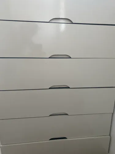 Cômoda linda