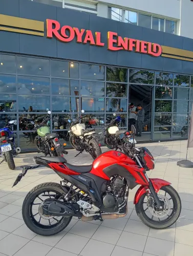 FAZER 250CC ANO 2025 km21.890 muito nova!!! EDSON 2 1 9 6 5 6 8 5 0 3 8
