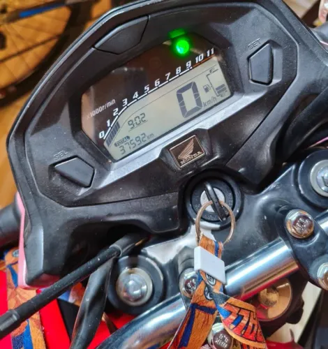 Vendo CG Fan 160 tudo em dia, só pegar e transferir