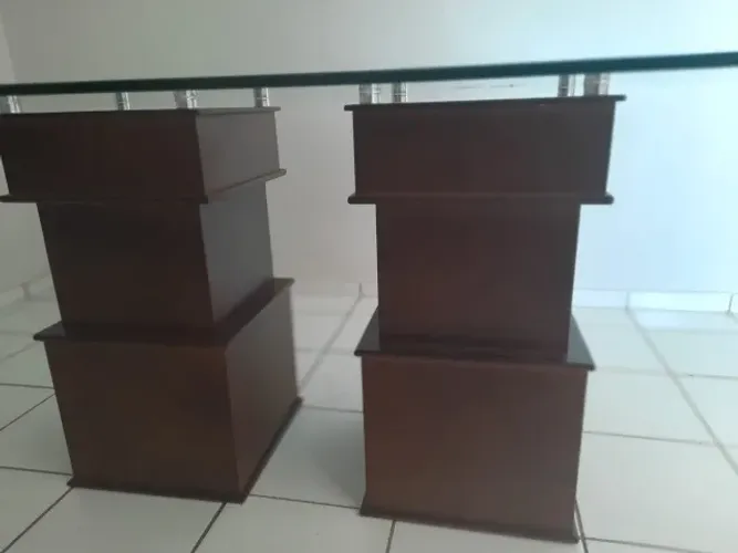 Mesa de jantar de vidro