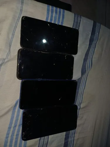 Vendo Telefones Com Fontal rui Motog34 xioami 11 lite redimi note 8 motog14