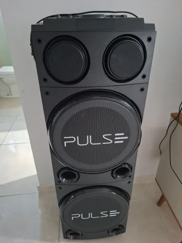 Vendo som semi novo