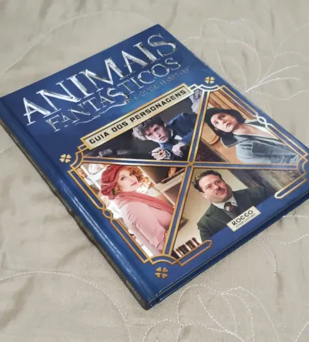 Livro Guia dos Personagens - Animais Fantásticos e Onde Habitam