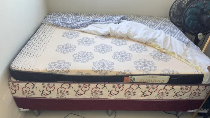 Cama unibox com colchão de casal