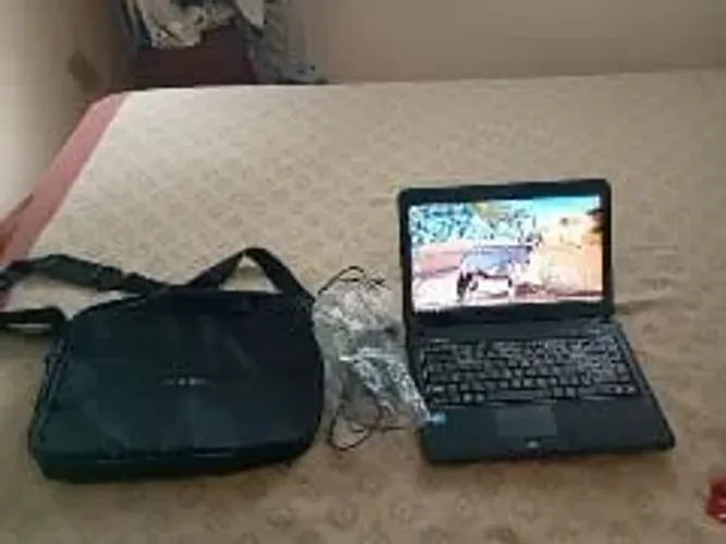 NOTEBOOK I3  POUCO USADO 