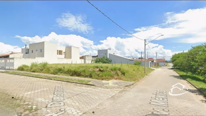 Terreno de esquina no bairro Vila Rica em Lorena à Venda