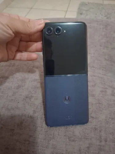 Apenas venda Motorola Razr 50 ultra 