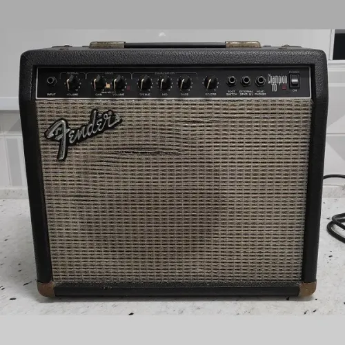 Amplificador Fender Champion 110