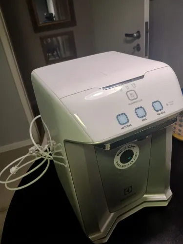 Vendo bebedouro Electrolux