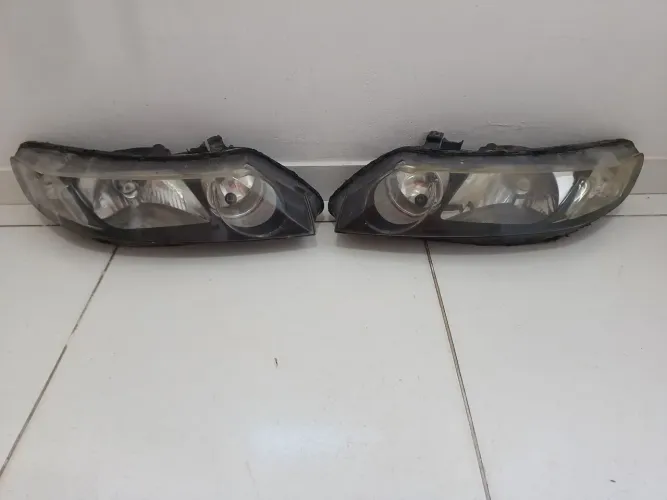 Farol civic g8 2007 1.8 16v 