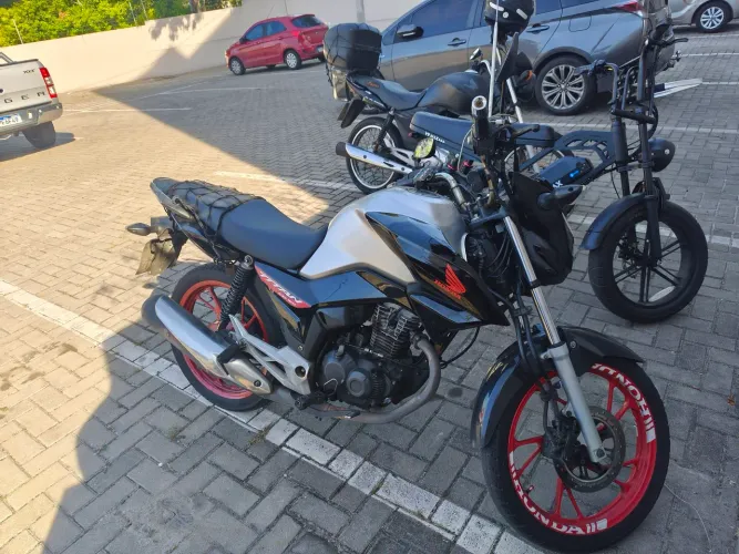 Vendo Titan 160 2022