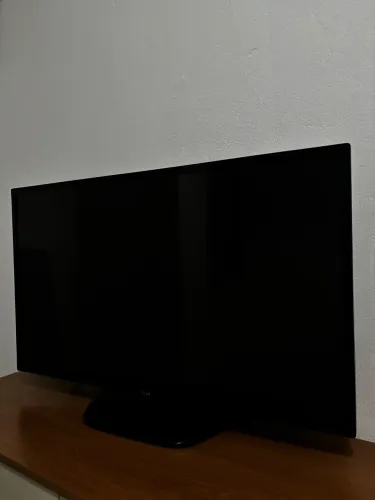 TV LG 42 Polegadas - Modelo 42LN5700-SA