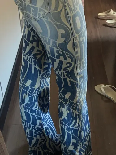 Calça flare estampada anos 2000