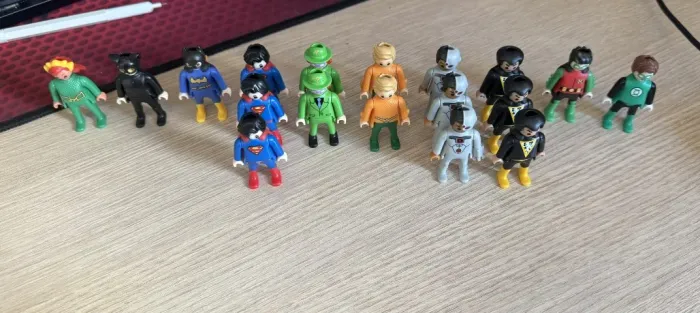 Bonecos Kinder Ovo PLAYMOBIL, Bonecos GOGOS Cacau Show e Bonecos FUNKO POP Cacau Show