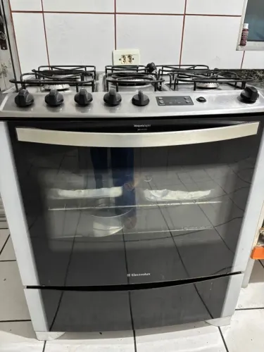 FOGÃO ELECTROLUX 5 BOCAS COM TIMER DIGITAL
