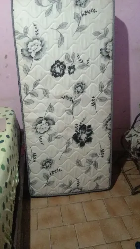 Cama solteiro