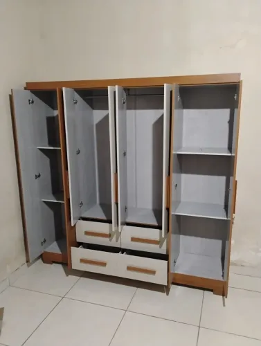 Guarda roupa casal