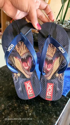 Vendo havaianas infantil NOVA