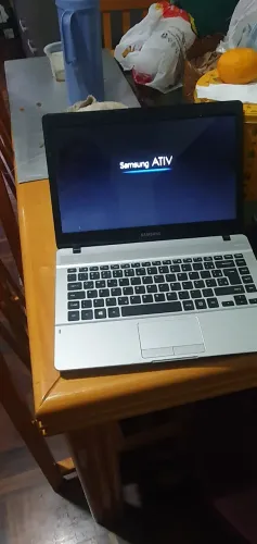Samsung com ssd de 240 gb