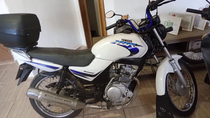YBR 2001