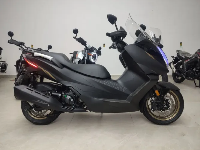 Zontes 350E - Concorrente XMax Nmax