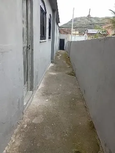 Alugo em Realengo, casa 02 qtos, sala, cozinha, banheiro, independente, R. Claudino Barata