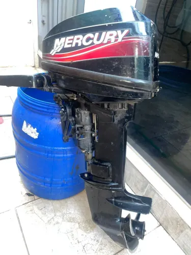 Motor Mercury 15 Hp marcha no punho Super 