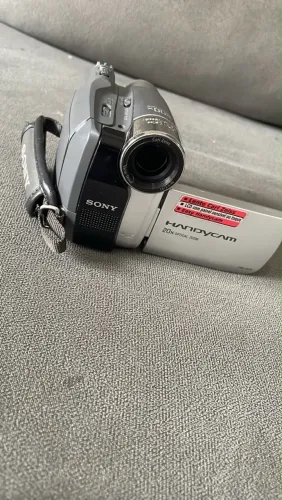 Filmadora Sony Handycam prata