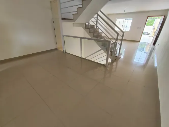 Casa com 3 quartos sendo 1 suíte, duas vagas, área gourmet, Jd Guanabara - Macaé - RJ